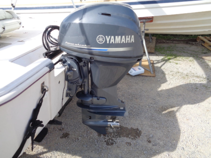 EXCELLENT CONDITION 2023 Yamaha 40hp 4-Stroke 20” Outboard Motor F40LA - Pre-Owned