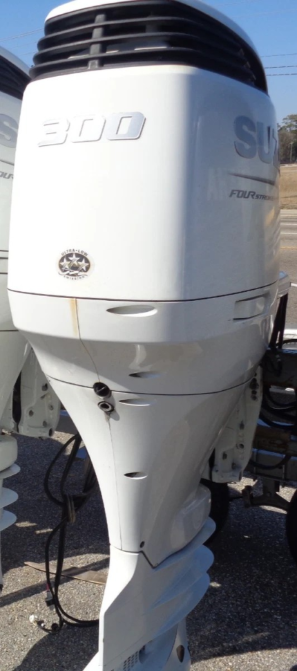 Pre-Owned 2023 DF300 300 HP 30” Suzuki 4-Stroke Outboard Motor — Used Outboards